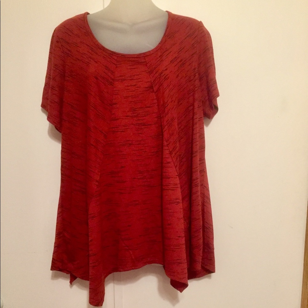 Signature Studio Dark Amber Short Sleeve Flowy Top